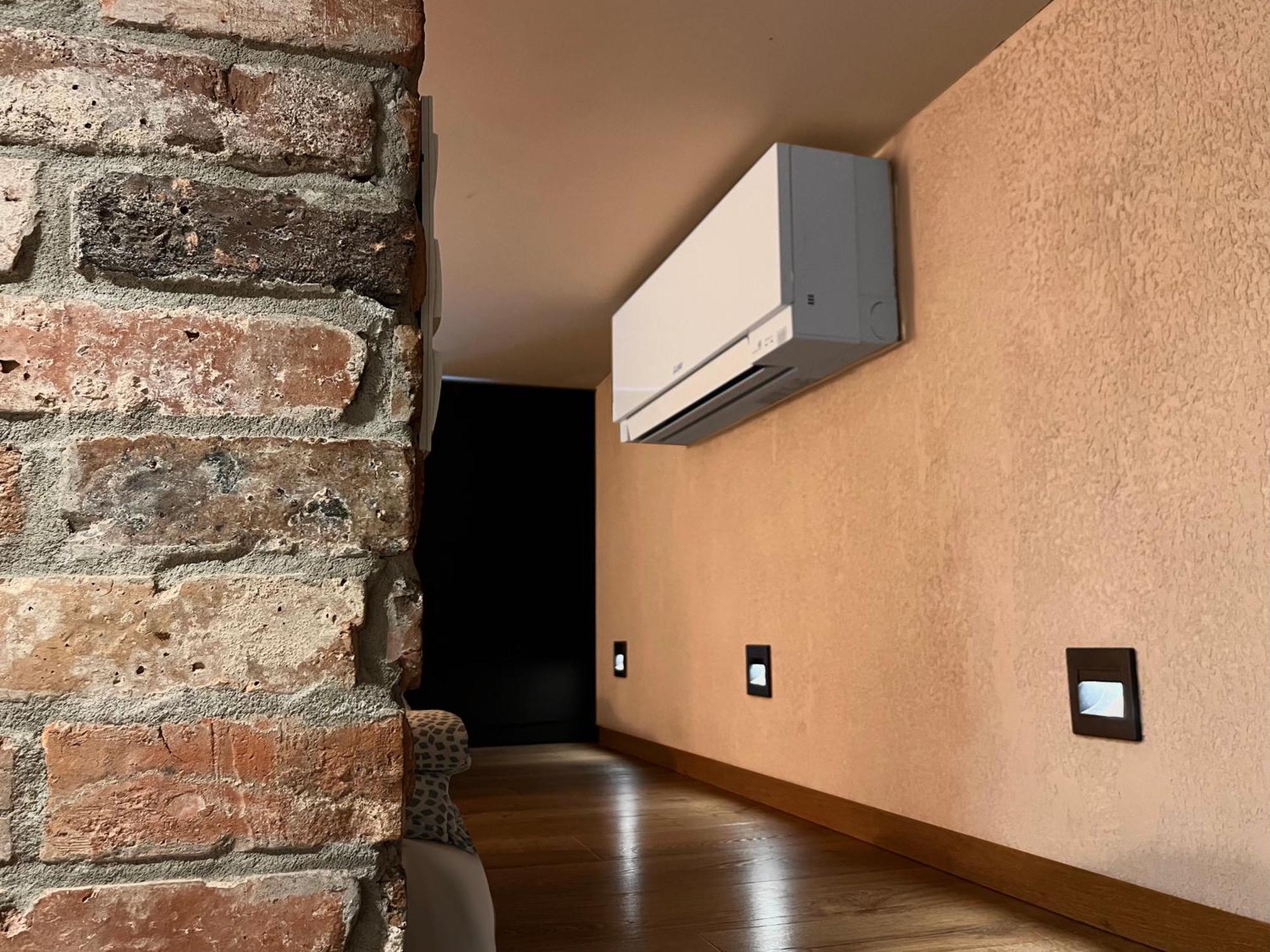Large 75 M2 Apartment For 6 Guests Next To Wawel Castle Krakov Exteriér fotografie